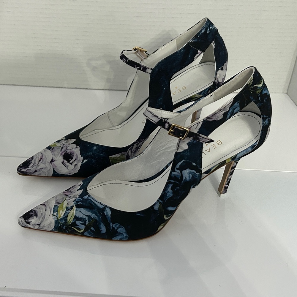 Beautiisoles by Robyn Shreiber Floral Pointed Toe Pumps Agnese Wedding Event
